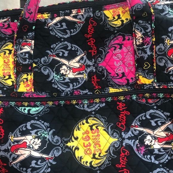 Authentic Betty Boop Overnight Duffel/Duffle Bag - Picture 2 of 14